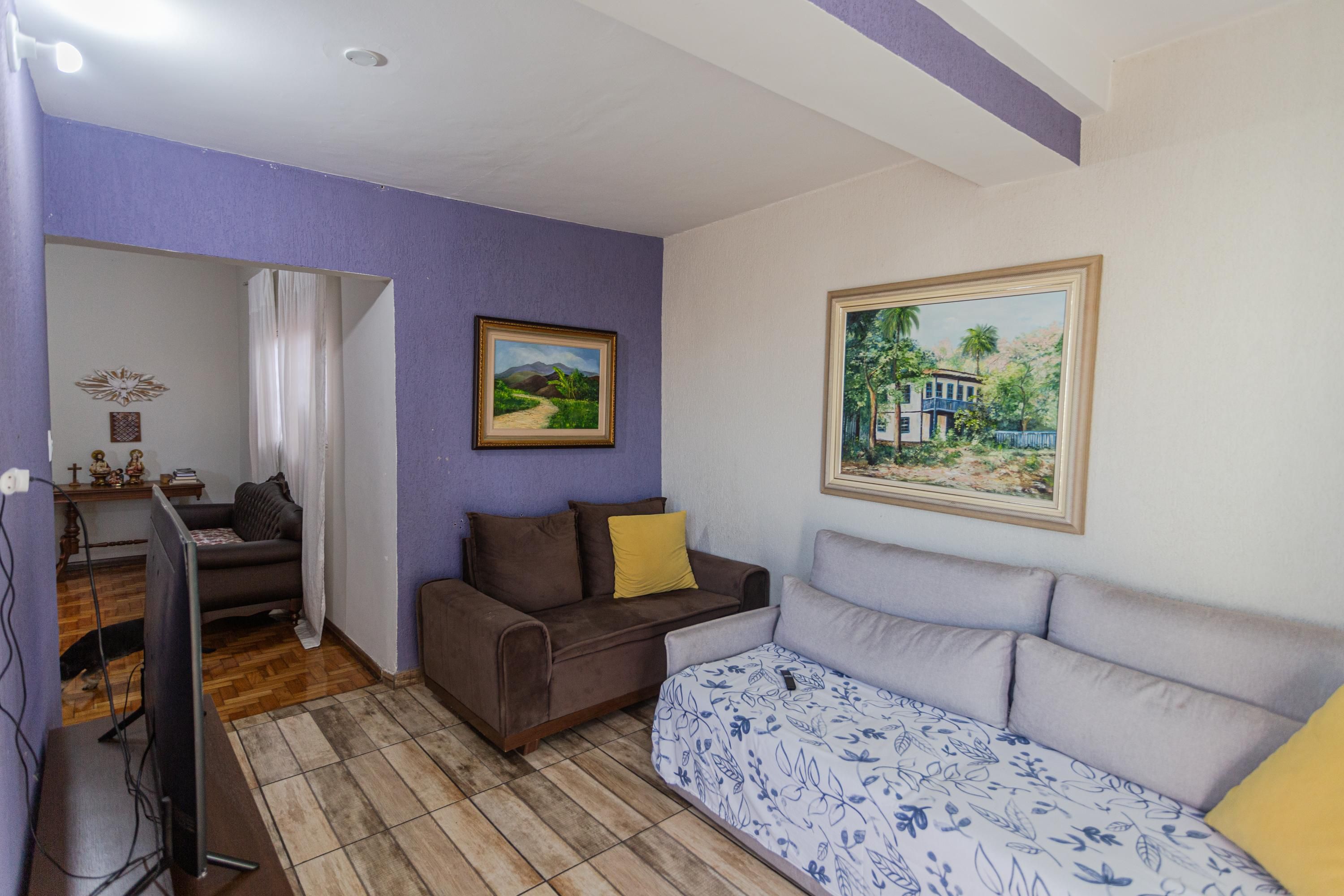 Casa com 4 quartos — Sagrada Família, Belo Horizonte