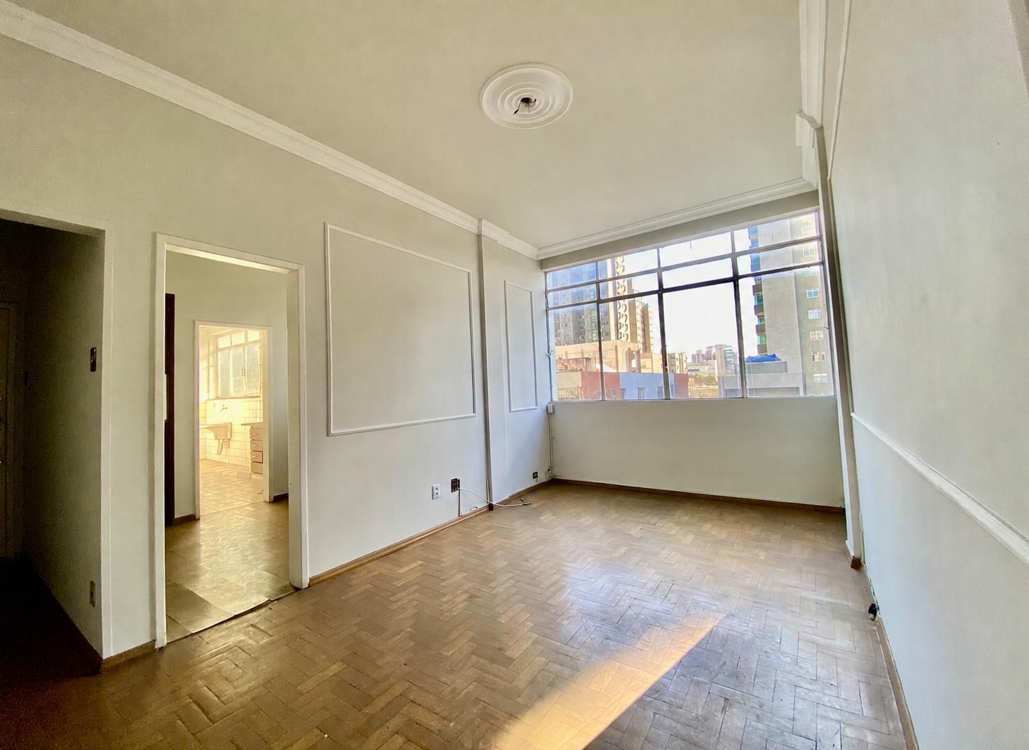 Apartamento com 3 quartos — Funcionários, Belo Horizonte