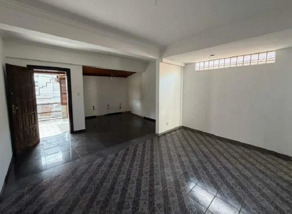 Casa com 3 quartos — Alto Barroca, Belo Horizonte