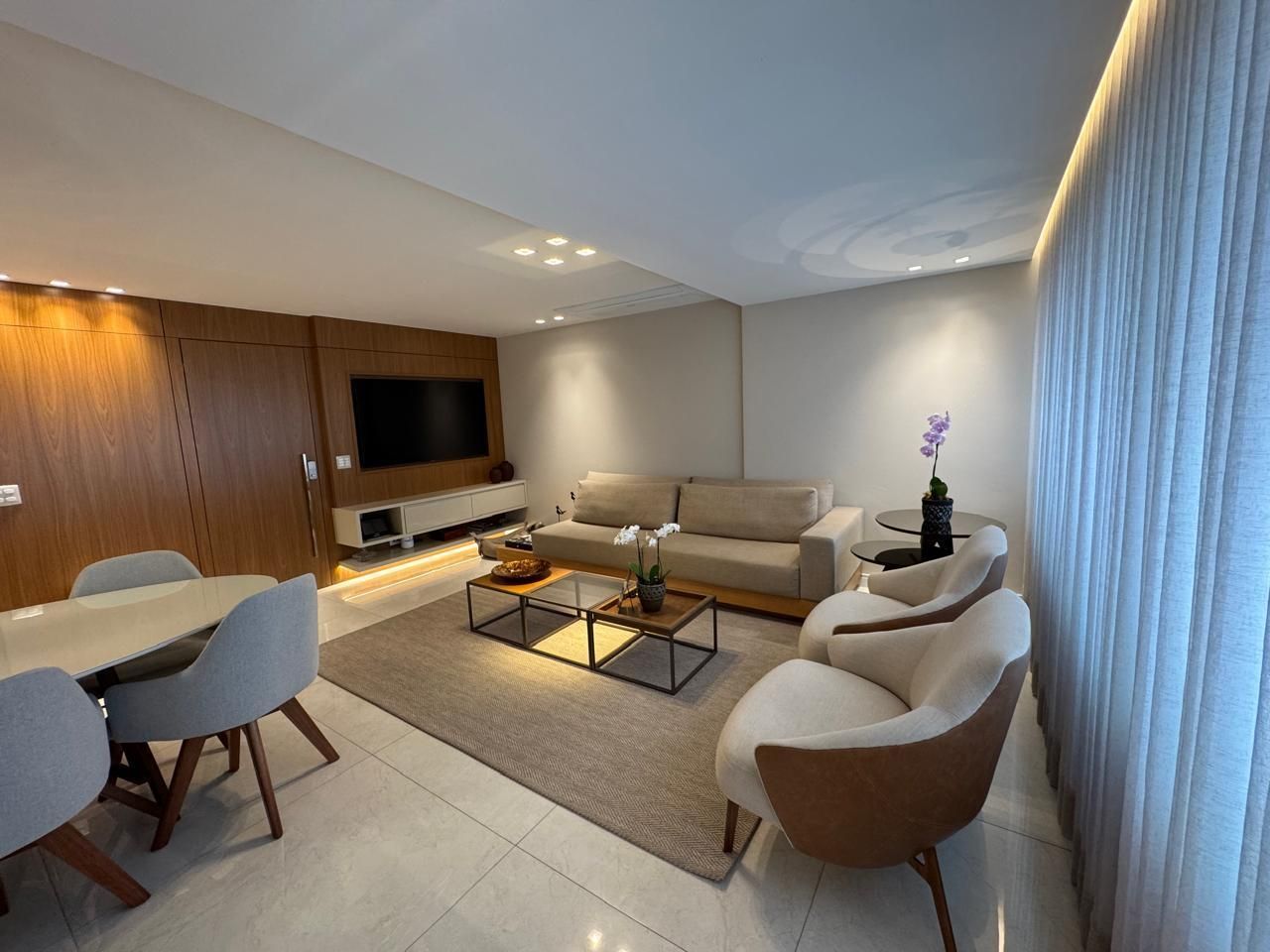 Apartamento com 3 quartos — Funcionários, Belo Horizonte