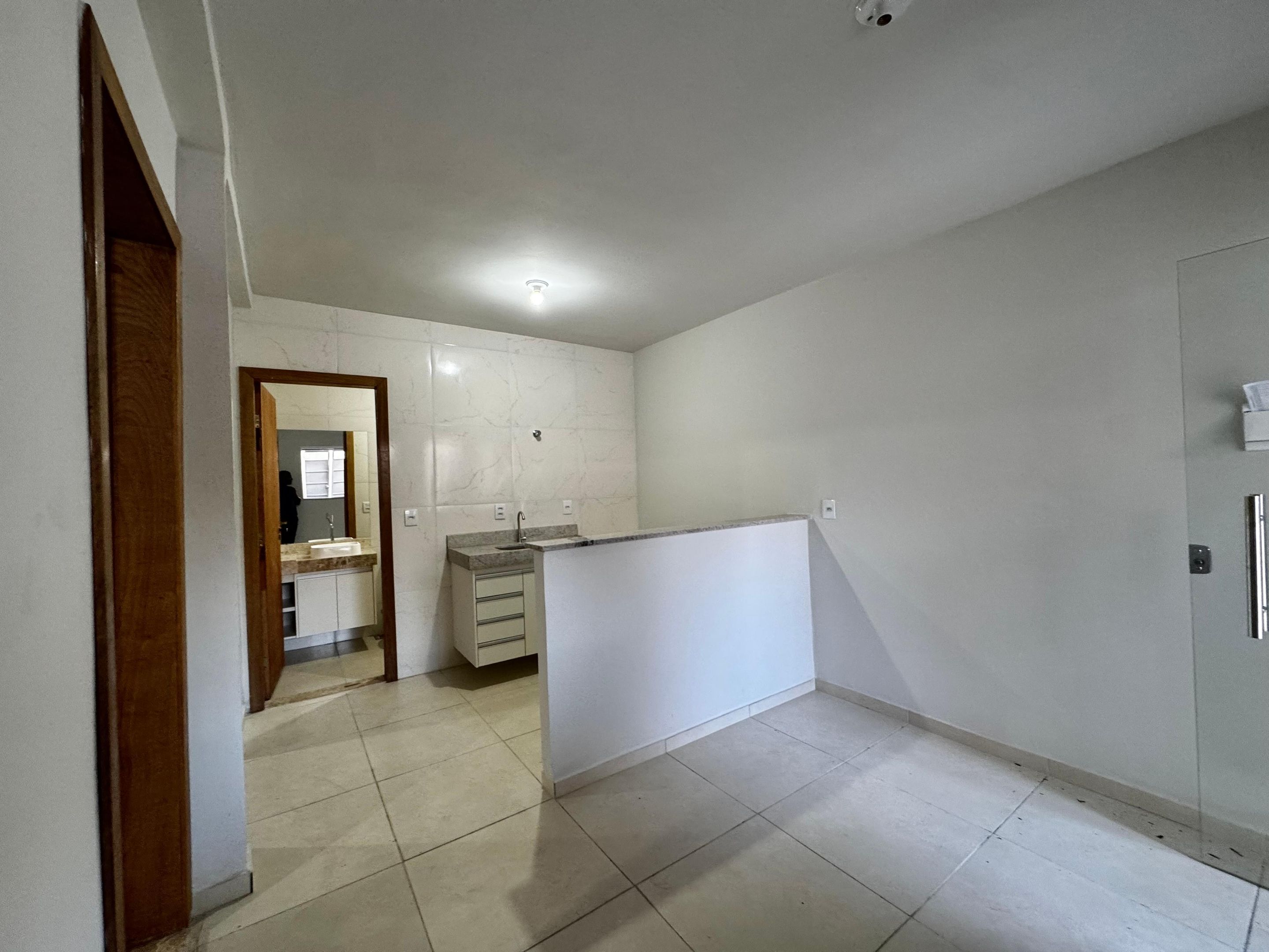 Casa com 2 quartos — Ipiranga, Belo Horizonte
