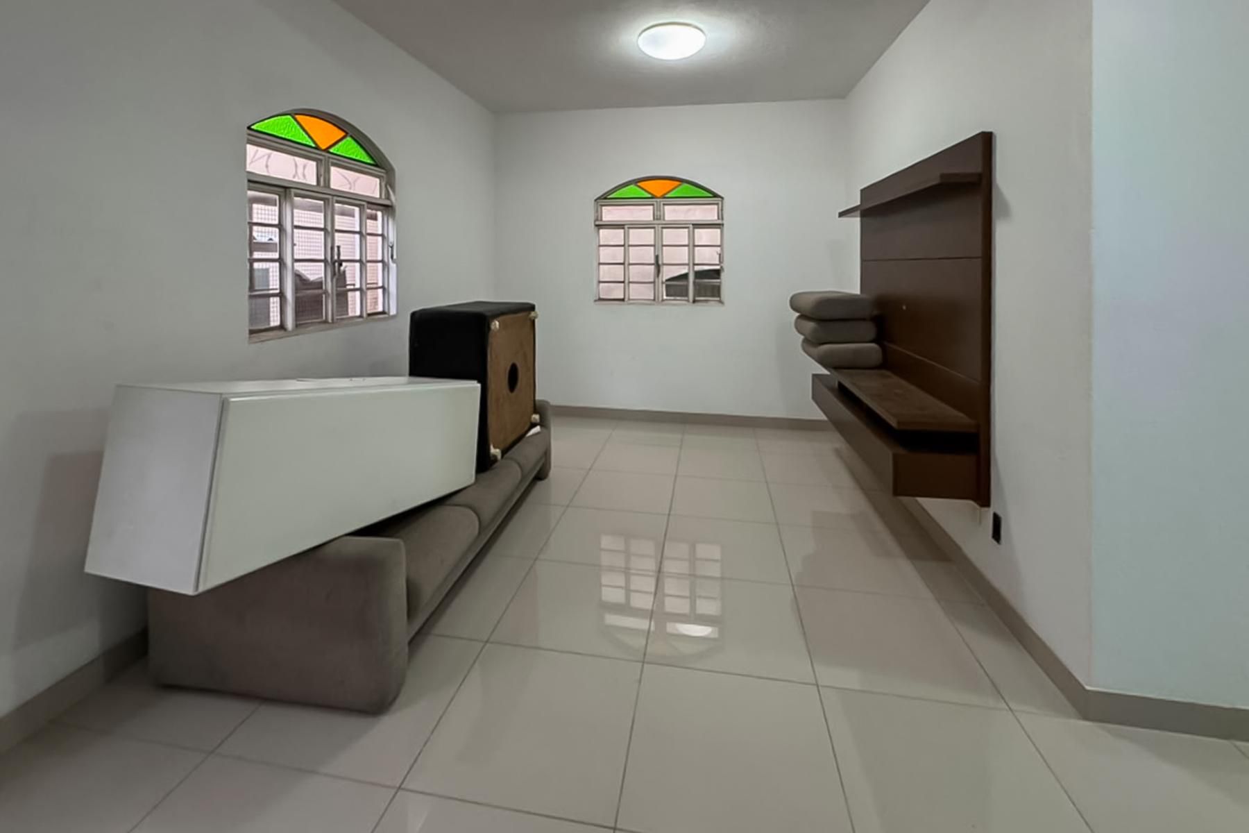 Casa com 2 quartos — Fernão Dias, Belo Horizonte