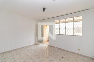 Foto do imóvel - Casa para alugar com 2 quartos e varanda.