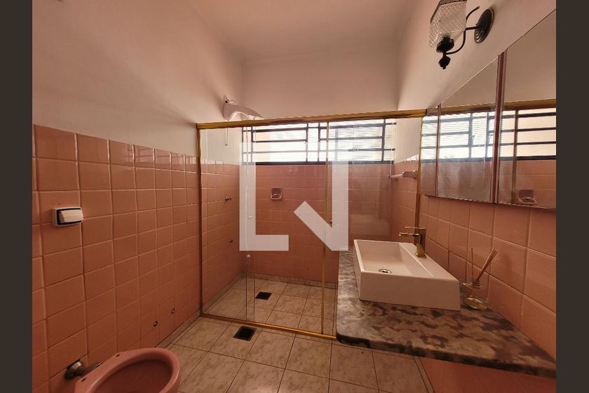 Casa à Venda - Bosque, 4 Quartos,  255 m2 em , Campinas - sp | SoloBR