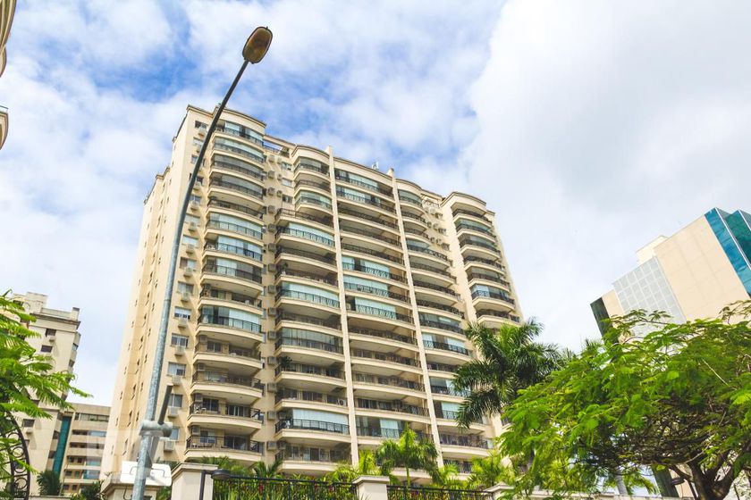 Alugue ou compre no Condomínio Peninsula Way Barra da Tijuca, Rio de