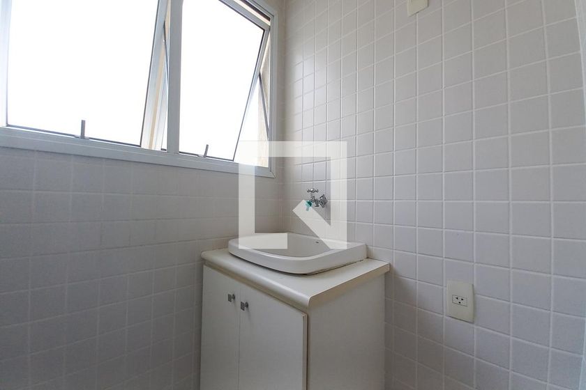 Apartamento à Venda - Cambuí, 1 Quarto,  40 m2 em , Campinas - sp | SoloBR