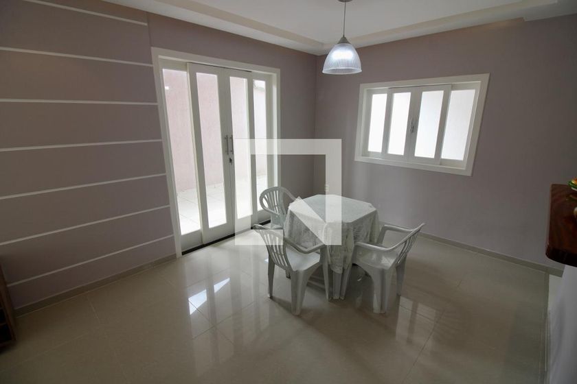 Casa, 3 quartos, 240 m² - Foto 6