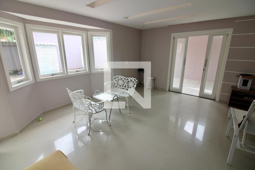 Casa, 3 quartos, 240 m² - Foto 4