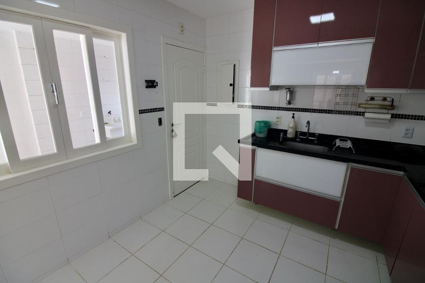 Casa, 3 quartos, 240 m² - Foto 48