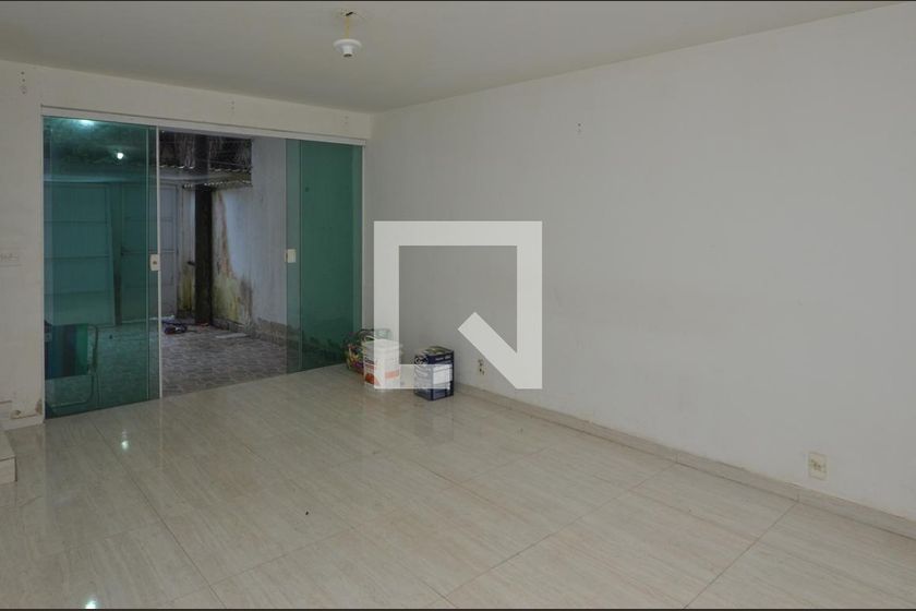 Casa, 3 quartos, 202 m² - Foto 4
