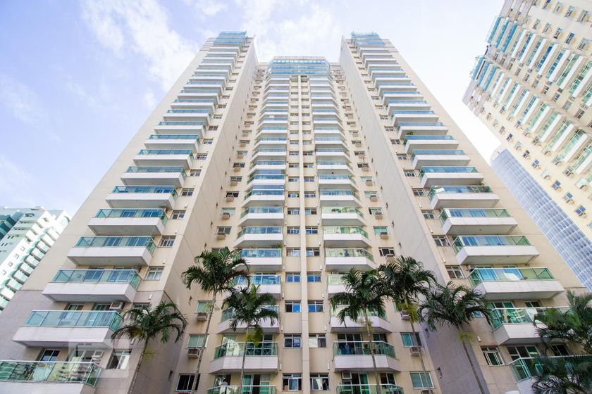 Alugue ou compre no Condomínio Villa Barra da Tijuca, Rio de