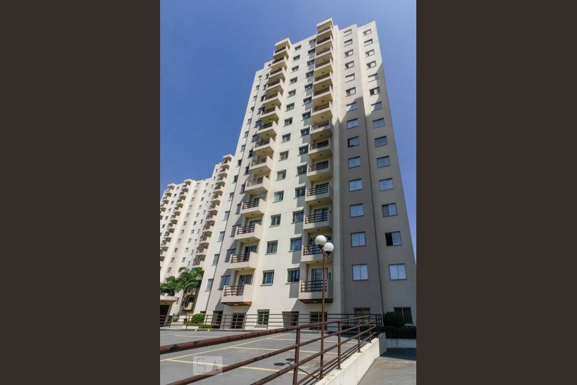 Alugue ou compre no Condomínio Recanto das Flores Jardim Roberto