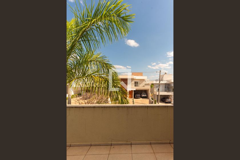 Casa à Venda - Swiss Park, 4 Quartos,  265 m2 em , Campinas - sp | SoloBR