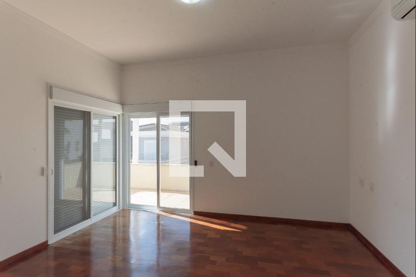 Casa à Venda - Swiss Park, 4 Quartos,  265 m2 em , Campinas - sp | SoloBR