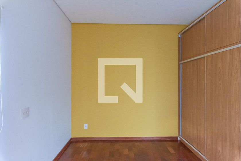 Casa à Venda - Swiss Park, 4 Quartos,  265 m2 em , Campinas - sp | SoloBR