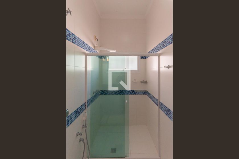 Casa à Venda - Swiss Park, 4 Quartos,  265 m2 em , Campinas - sp | SoloBR