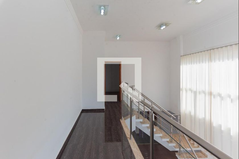 Casa à Venda - Swiss Park, 4 Quartos,  265 m2 em , Campinas - sp | SoloBR
