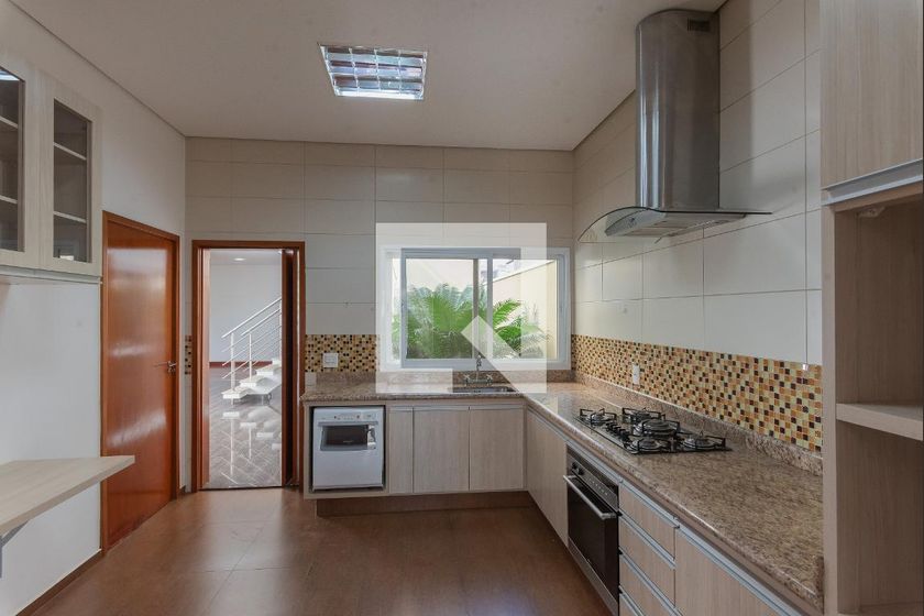 Casa à Venda - Swiss Park, 4 Quartos,  265 m2 em , Campinas - sp | SoloBR