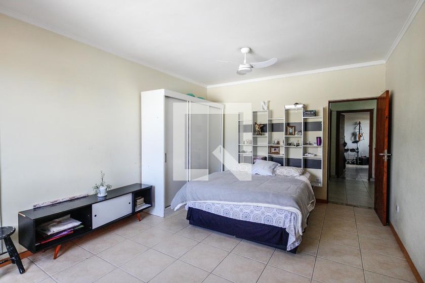 Casa, 3 quartos, 250 m² - Foto 24