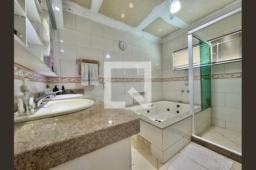 Casa, 4 quartos, 296 m² - Foto 31