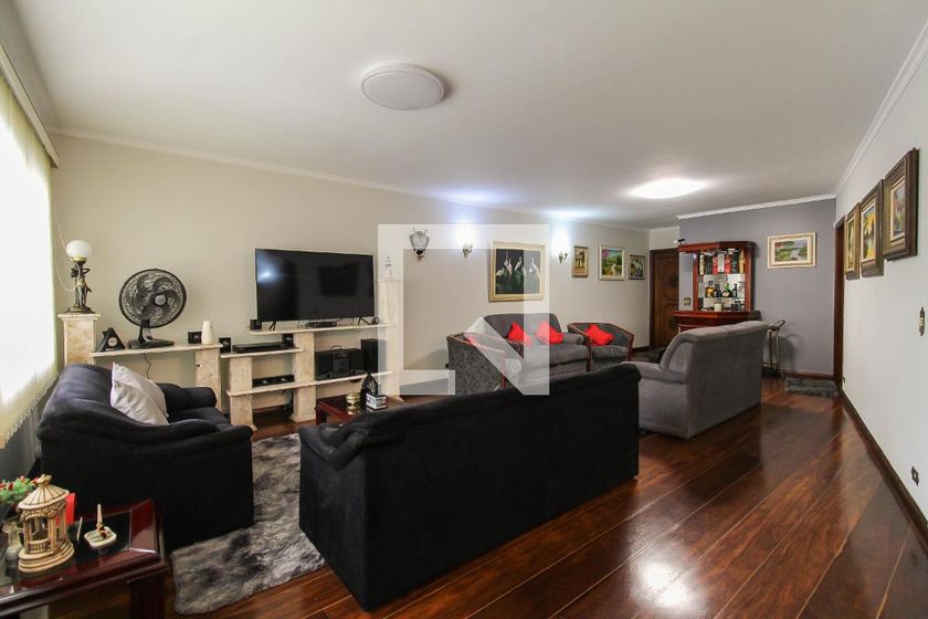 Casa, 3 quartos, 267 m² - Foto 1