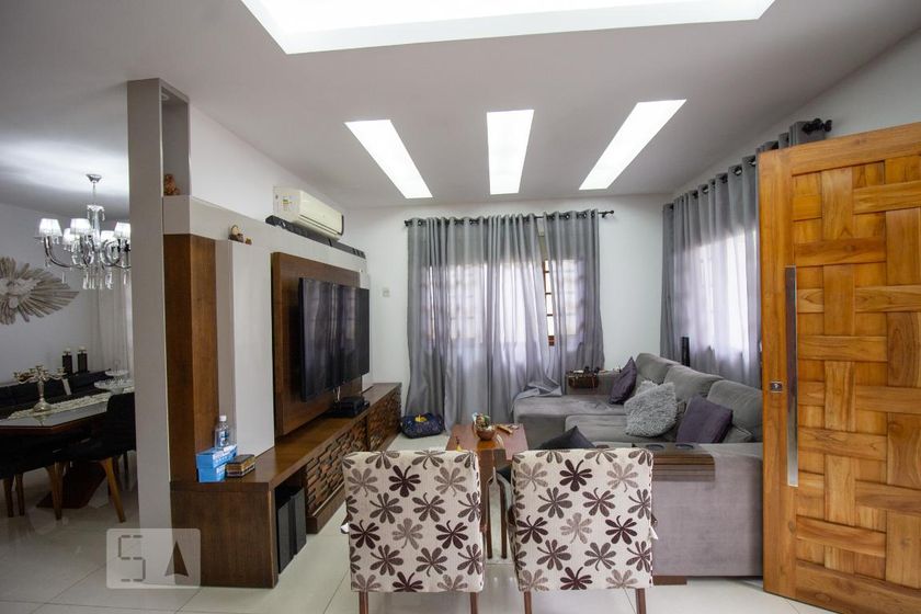 Casa, 3 quartos, 250 m² - Foto 2