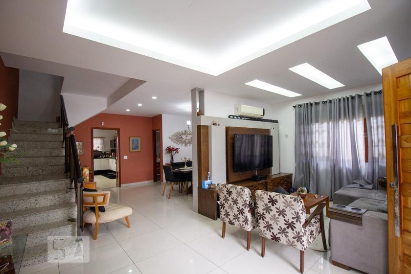 Casa, 3 quartos, 250 m² - Foto 1