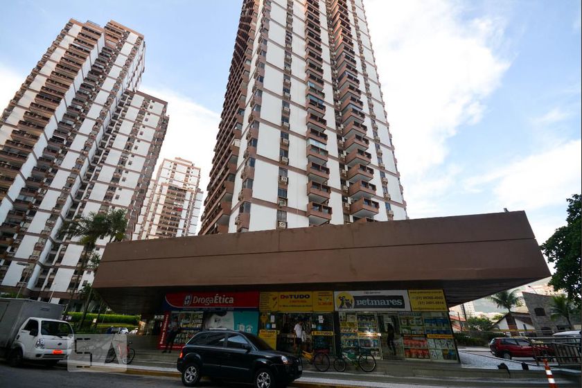 Alugue ou compre no Condomínio Barramares Jardim Oceânico, Rio de