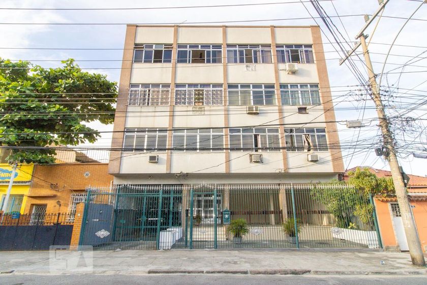 Condomínio em Rua Major Rêgo, 42, Olaria - Rio de Janeiro - Alugue ou ...
