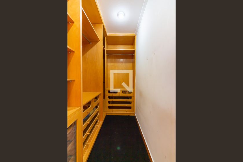 Casa, 4 quartos, 250 m² - Foto 35