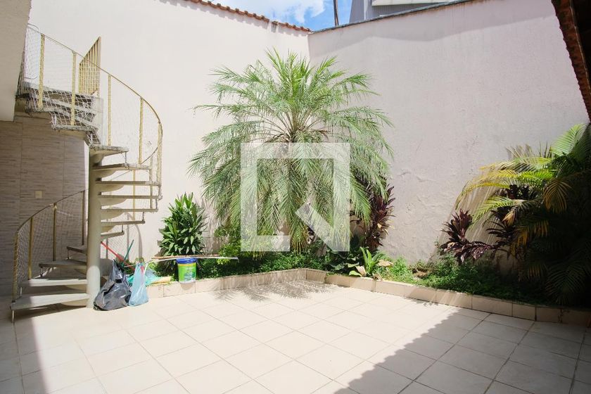 Casa, 3 quartos, 250 m² - Foto 45