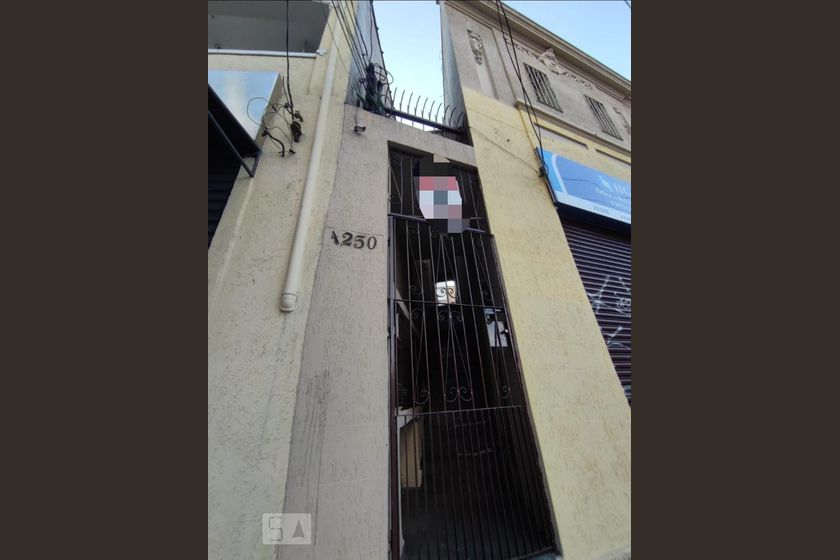 Alugue ou compre no condomínio em Rua Alfredo Pujol, 1250 Santana