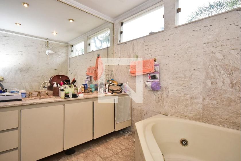 Casa, 4 quartos, 650 m² - Foto 47