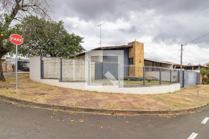 Casa à Venda - Taquaral, 4 Quartos,  210 m2 em , Campinas - sp | SoloBR