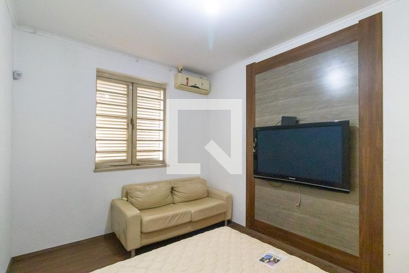 Casa à Venda - Taquaral, 4 Quartos,  210 m2 em , Campinas - sp | SoloBR
