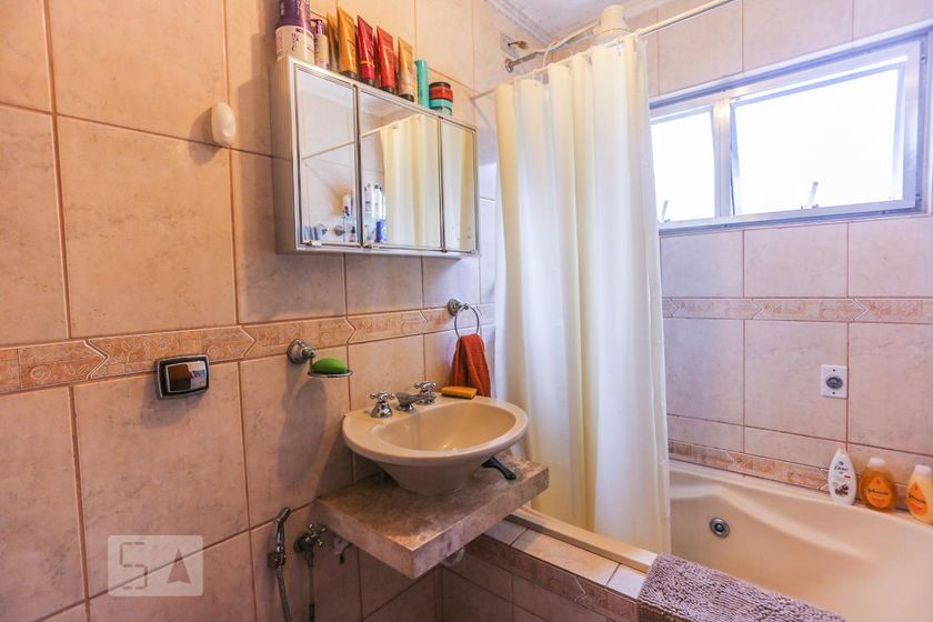 Casa, 3 quartos, 245 m² - Foto 32