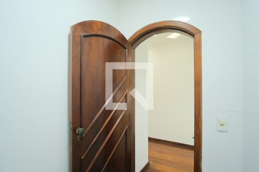 Casa, 8 quartos, 300 m² - Foto 26