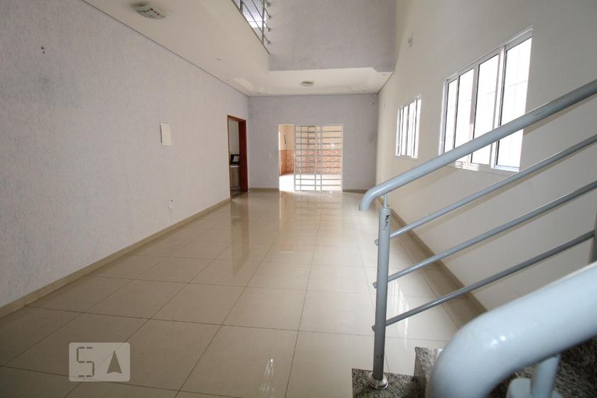 Casa à Venda - Guanabara, 4 Quartos,  650 m2 em , Campinas - sp | SoloBR
