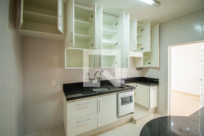 Casa à Venda - Taquaral, 3 Quartos,  312 m2 em , Campinas - sp | SoloBR