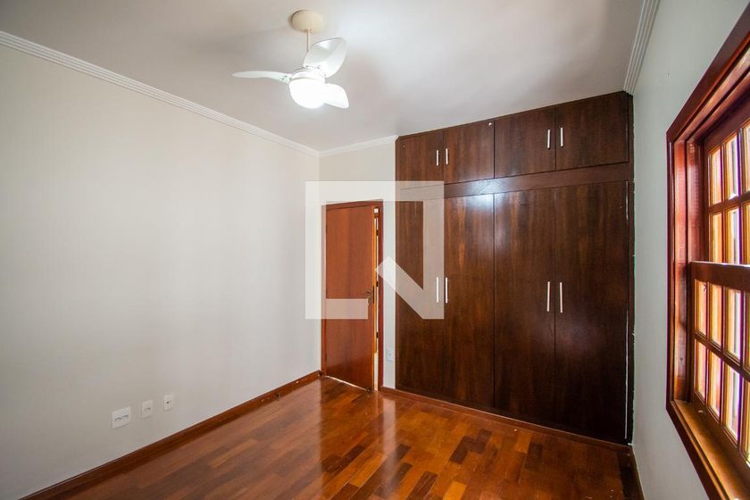 Casa à Venda - Taquaral, 3 Quartos,  312 m2 em , Campinas - sp | SoloBR