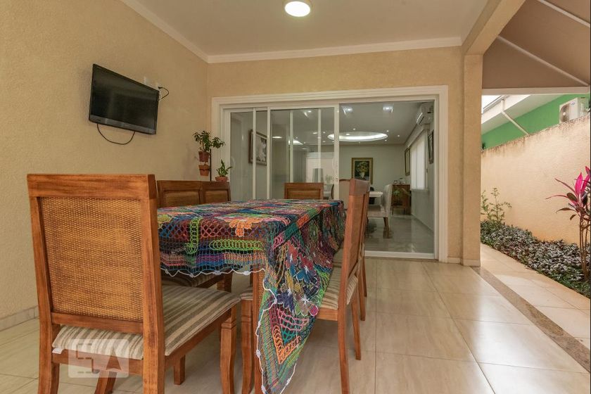 Casa à Venda - Swiss Park, 4 Quartos,  320 m2 em , Campinas - sp | SoloBR
