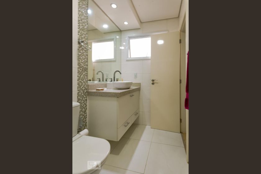Casa à Venda - Swiss Park, 4 Quartos,  320 m2 em , Campinas - sp | SoloBR