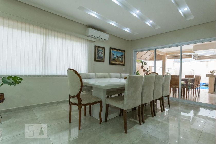 Casa à Venda - Swiss Park, 4 Quartos,  320 m2 em , Campinas - sp | SoloBR