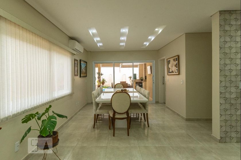 Casa à Venda - Swiss Park, 4 Quartos,  320 m2 em , Campinas - sp | SoloBR