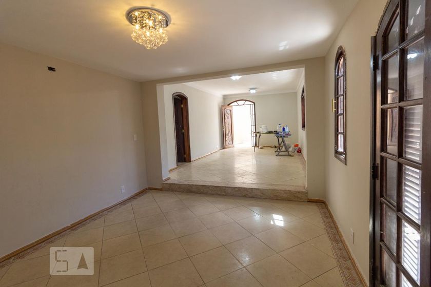 Casa, 5 quartos, 330 m² - Foto 4