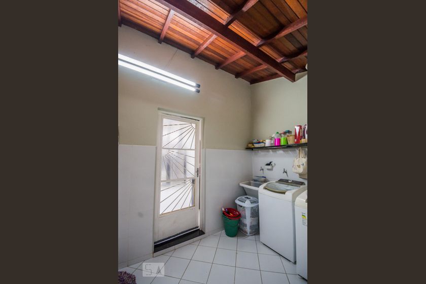 Casa à Venda - Mansões Santo Antônio, 4 Quartos,  480 m2 em , Campinas - sp | SoloBR