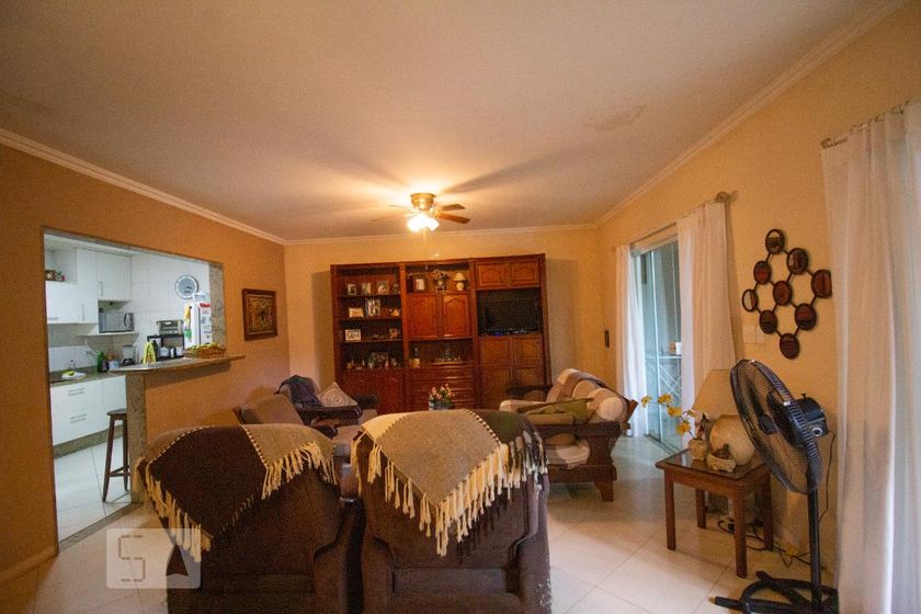 Casa, 3 quartos, 230 m² - Foto 2