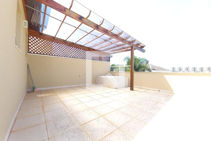 Casa à Venda - Swiss Park, 4 Quartos,  210 m2 em , Campinas - sp | SoloBR