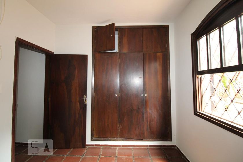 Casa à Venda - Barão Geraldo - Centro, 5 Quartos,  287 m2 em , Campinas - sp | SoloBR