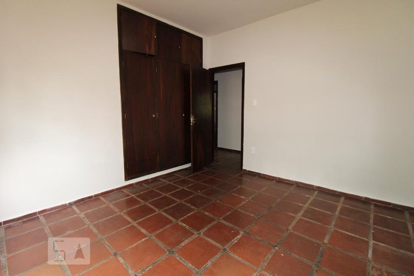 Casa à Venda - Barão Geraldo - Centro, 5 Quartos,  287 m2 em , Campinas - sp | SoloBR